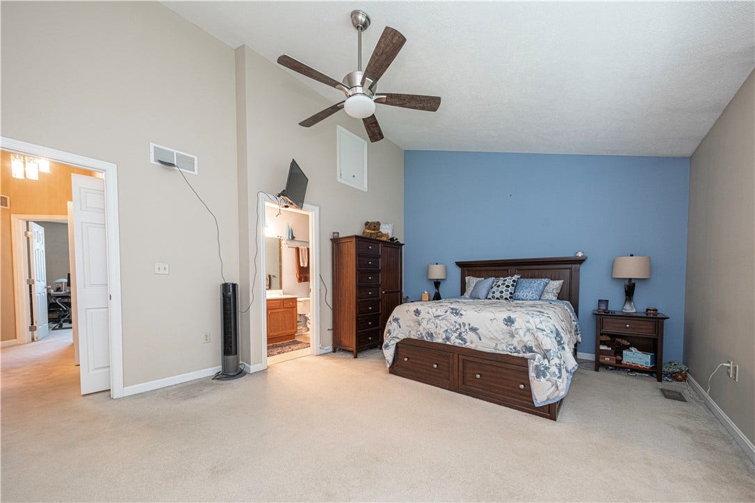 602 Berrington Ct, Bethel Park, PA 15102
