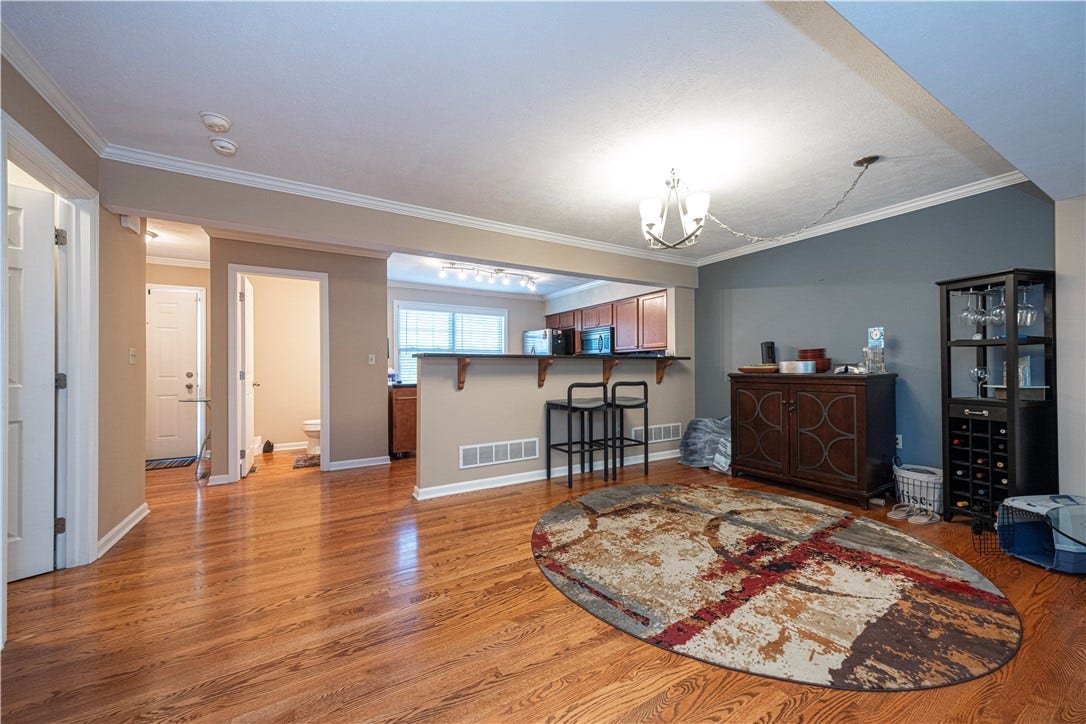 602 Berrington Ct, Bethel Park, PA 15102