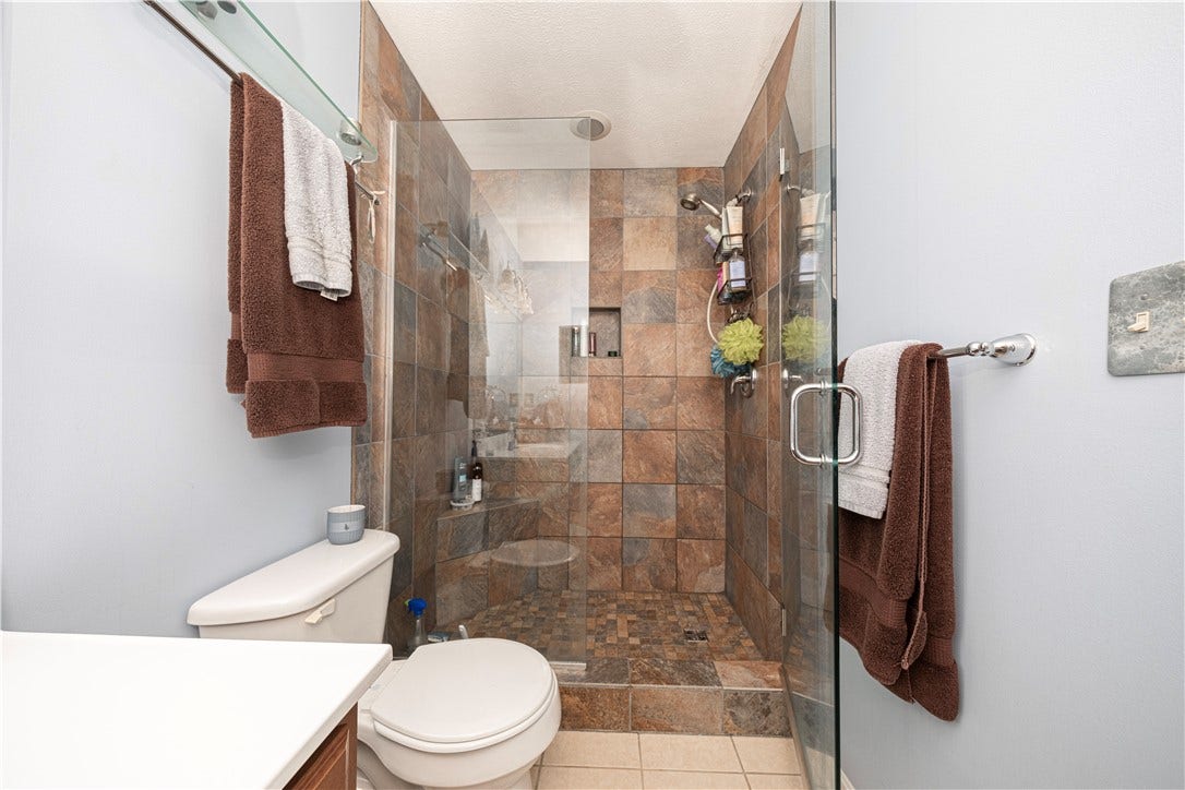 602 Berrington Ct, Bethel Park, PA 15102