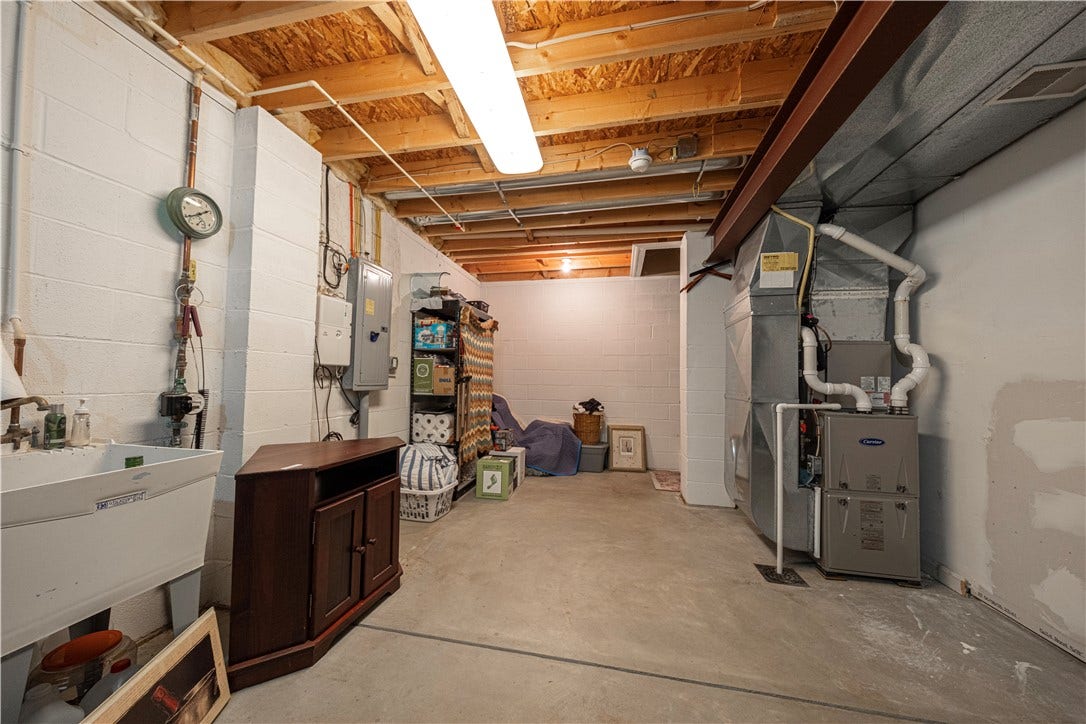 602 Berrington Ct, Bethel Park, PA 15102