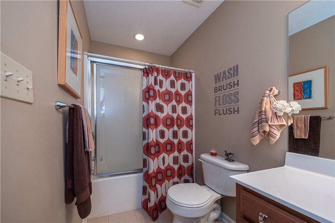 602 Berrington Ct, Bethel Park, PA 15102