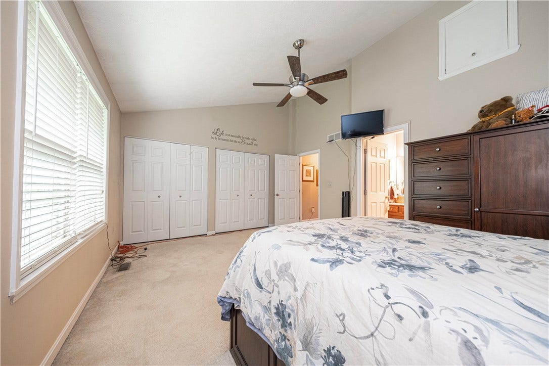 602 Berrington Ct, Bethel Park, PA 15102