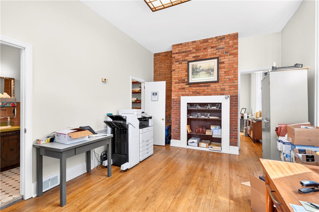 210 Tollgate Hill Rd, Greensburg, PA 15601