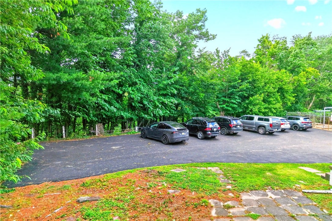 210 Tollgate Hill Rd, Greensburg, PA 15601