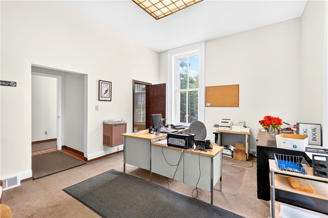 210 Tollgate Hill Rd, Greensburg, PA 15601