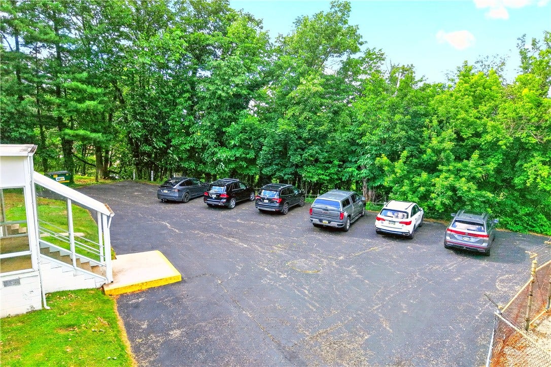 210 Tollgate Hill Rd, Greensburg, PA 15601