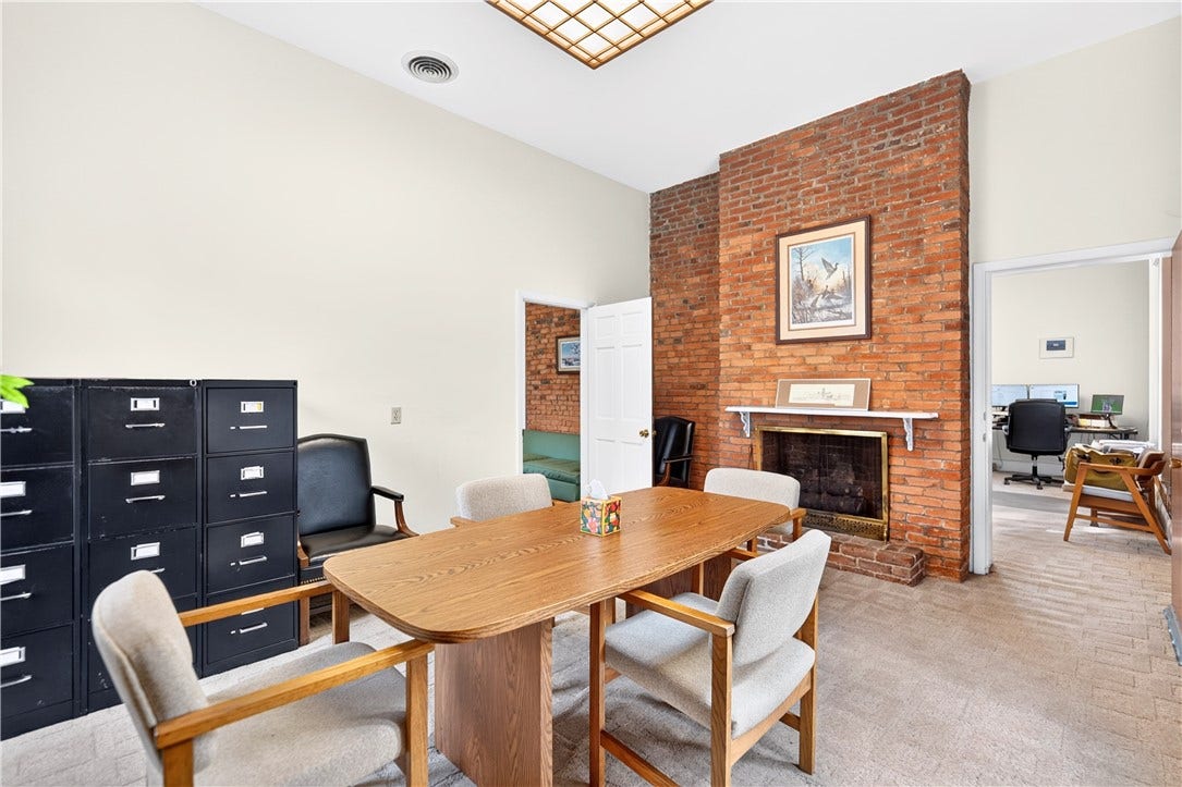 210 Tollgate Hill Rd, Greensburg, PA 15601