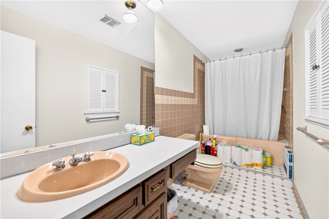 210 Tollgate Hill Rd, Greensburg, PA 15601