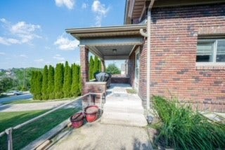 4230 Tuxey Ave, Pittsburgh, PA 15227