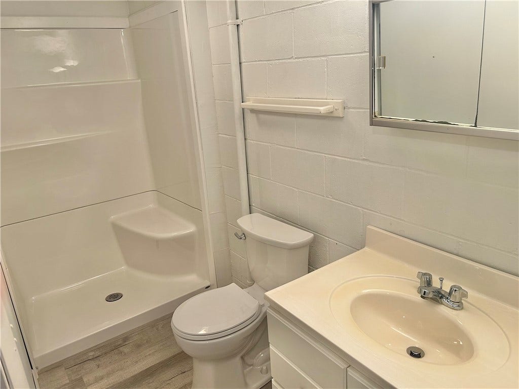 1873 Virginia Via, Washington, PA 15301