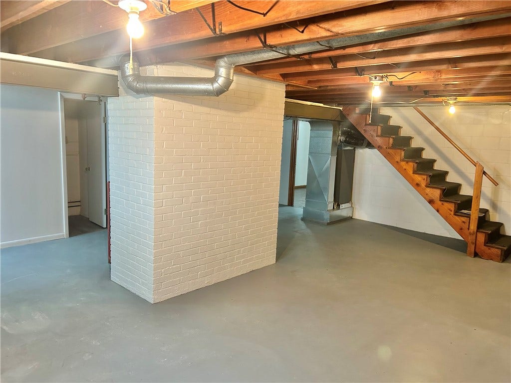 1873 Virginia Via, Washington, PA 15301
