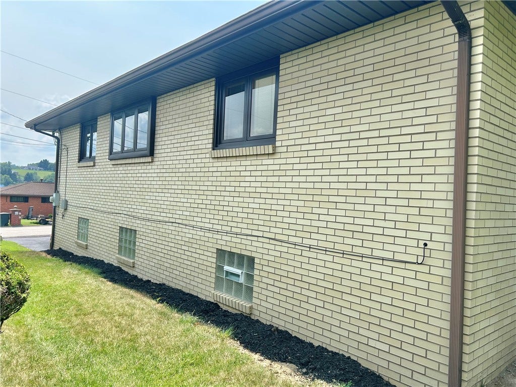 1873 Virginia Via, Washington, PA 15301