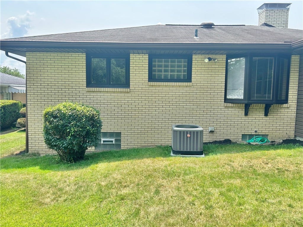 1873 Virginia Via, Washington, PA 15301