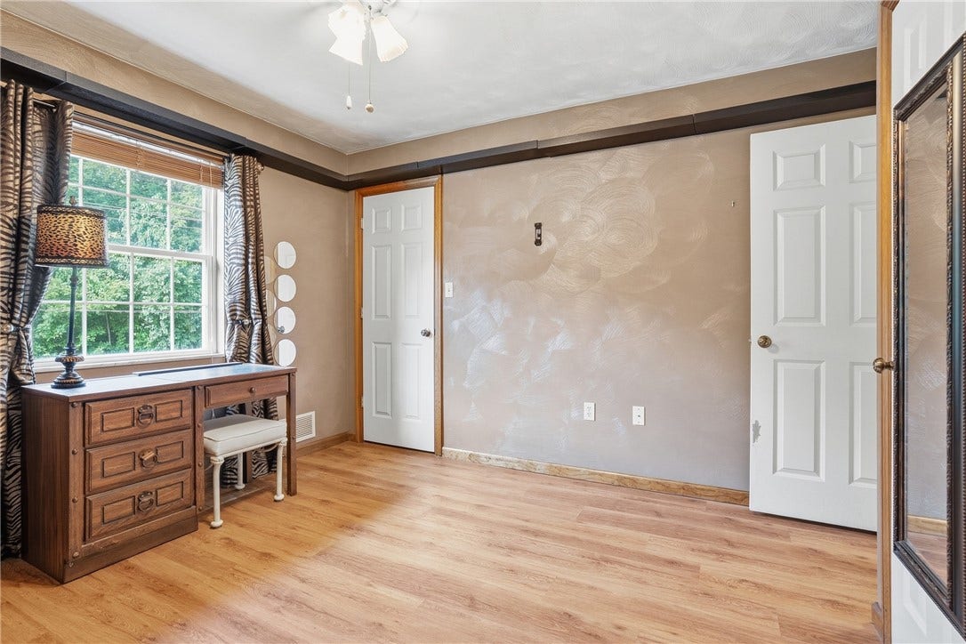 822 Mount Pleasant Rd, Greensburg, PA 15601