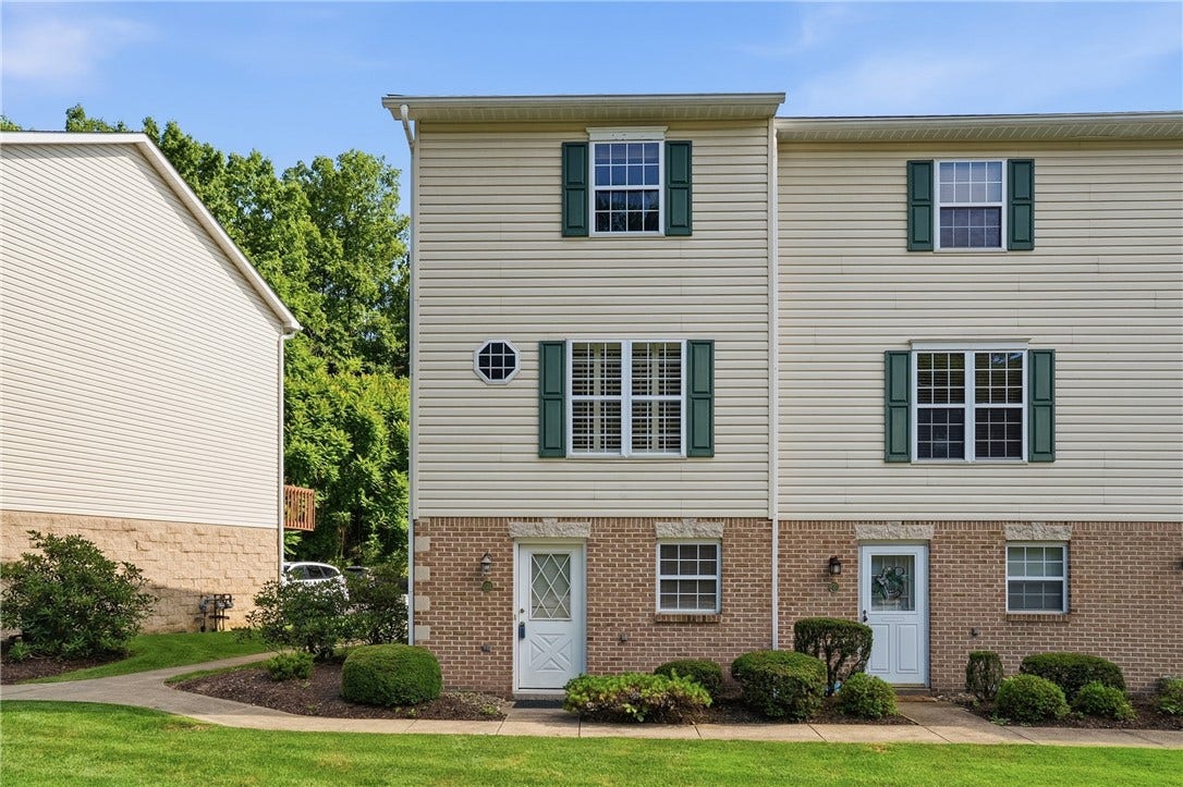 822 Mount Pleasant Rd, Greensburg, PA 15601