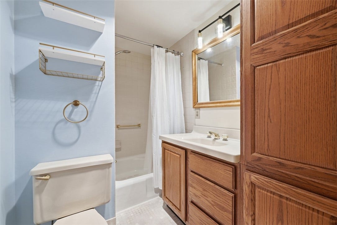 3109 Aniray Cir, Bethel Park, PA 15102