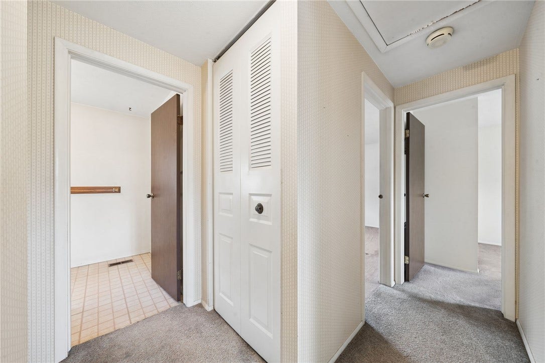 132 Tippecanoe Dr, Greensburg, PA 15601