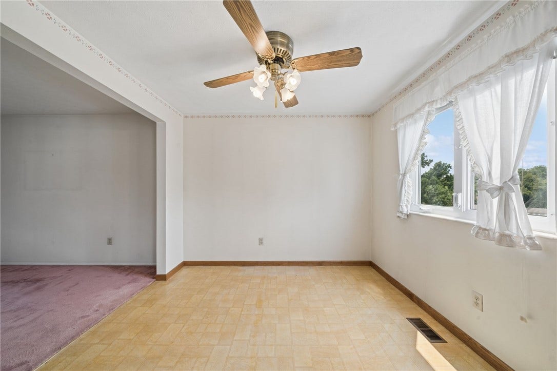 132 Tippecanoe Dr, Greensburg, PA 15601