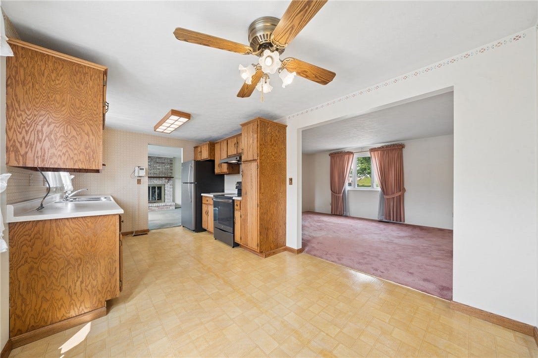 132 Tippecanoe Dr, Greensburg, PA 15601