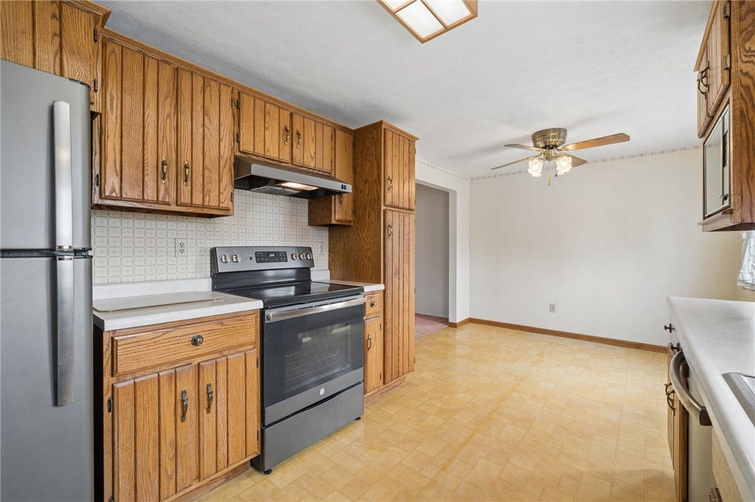 132 Tippecanoe Dr, Greensburg, PA 15601