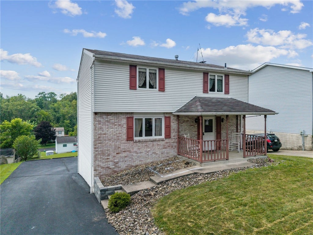 132 Tippecanoe Dr, Greensburg, PA 15601