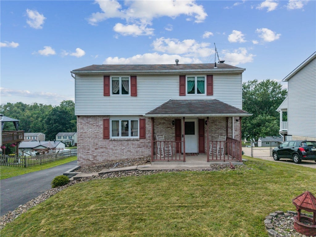132 Tippecanoe Dr, Greensburg, PA 15601