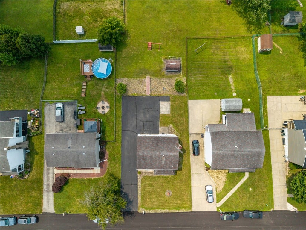 132 Tippecanoe Dr, Greensburg, PA 15601