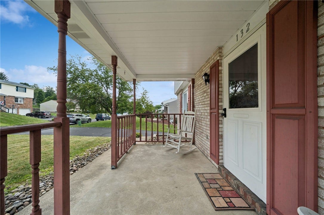 132 Tippecanoe Dr, Greensburg, PA 15601