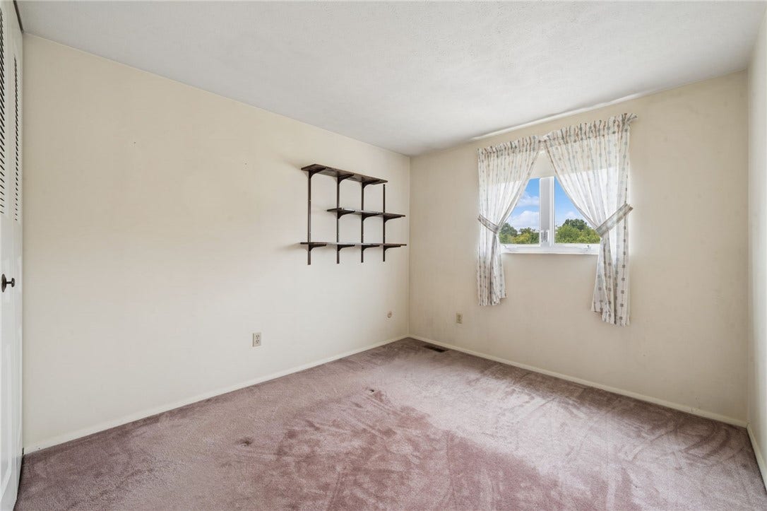 132 Tippecanoe Dr, Greensburg, PA 15601