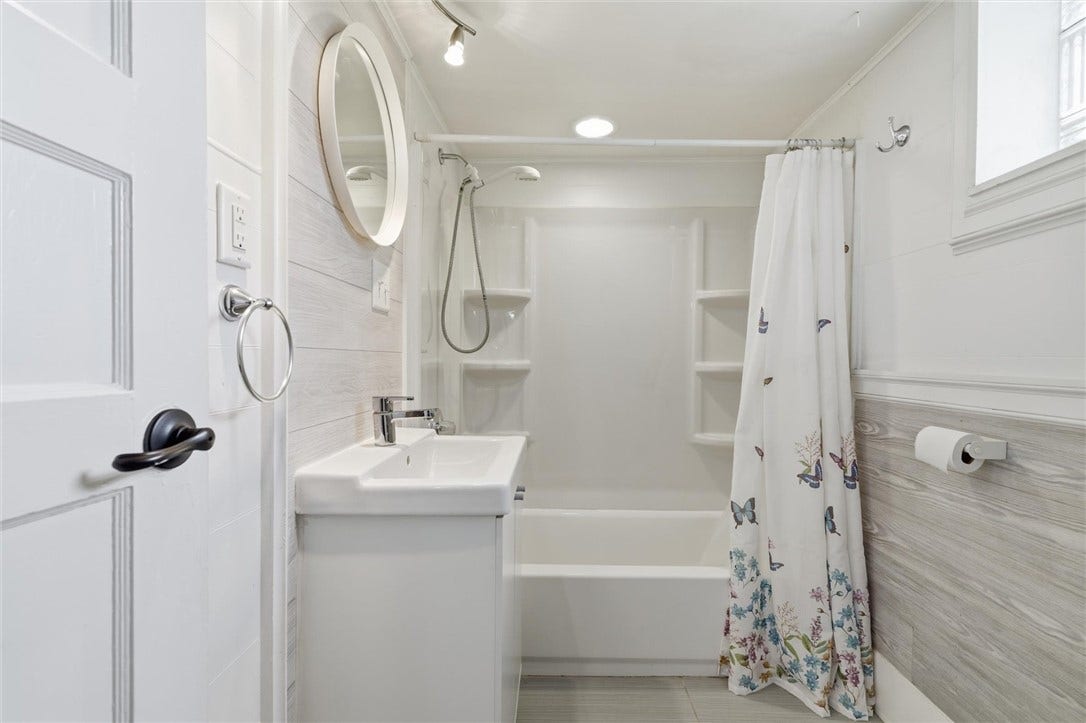 118 Homewood Ave, Belle Vernon, PA 15012