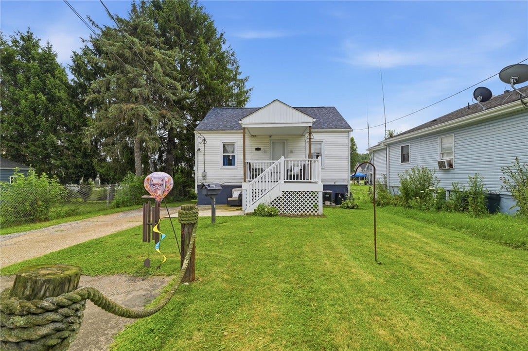 118 Homewood Ave, Belle Vernon, PA 15012