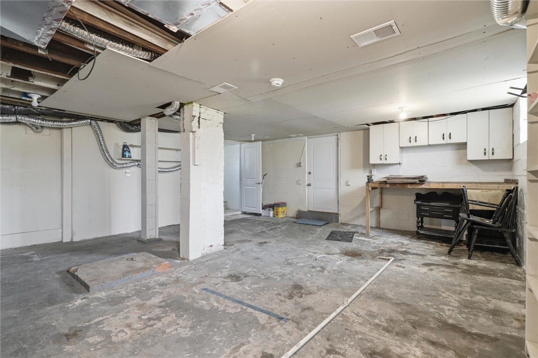 118 Homewood Ave, Belle Vernon, PA 15012