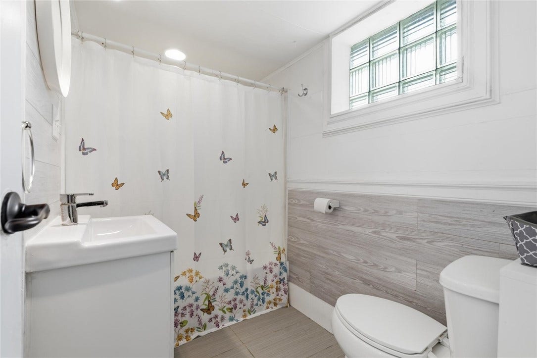 118 Homewood Ave, Belle Vernon, PA 15012