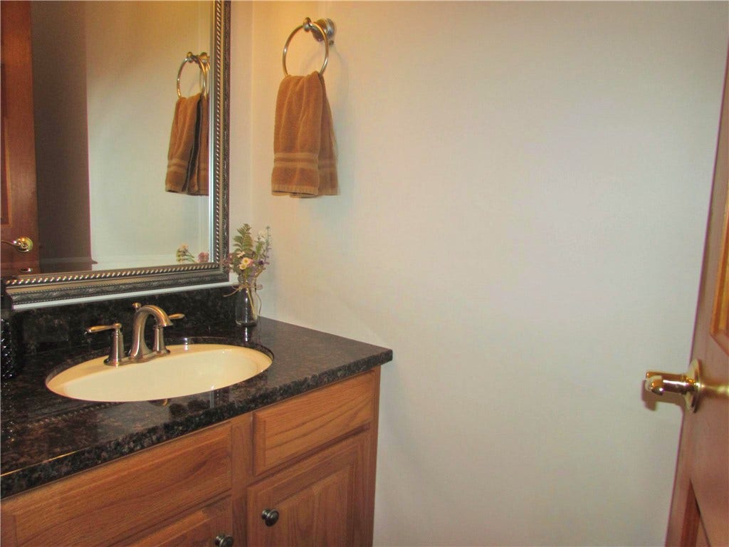 229 KATHERINE DRIVE, North Huntingdon, PA 15642