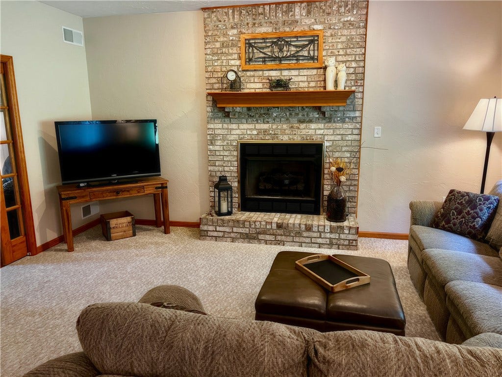 229 KATHERINE DRIVE, North Huntingdon, PA 15642