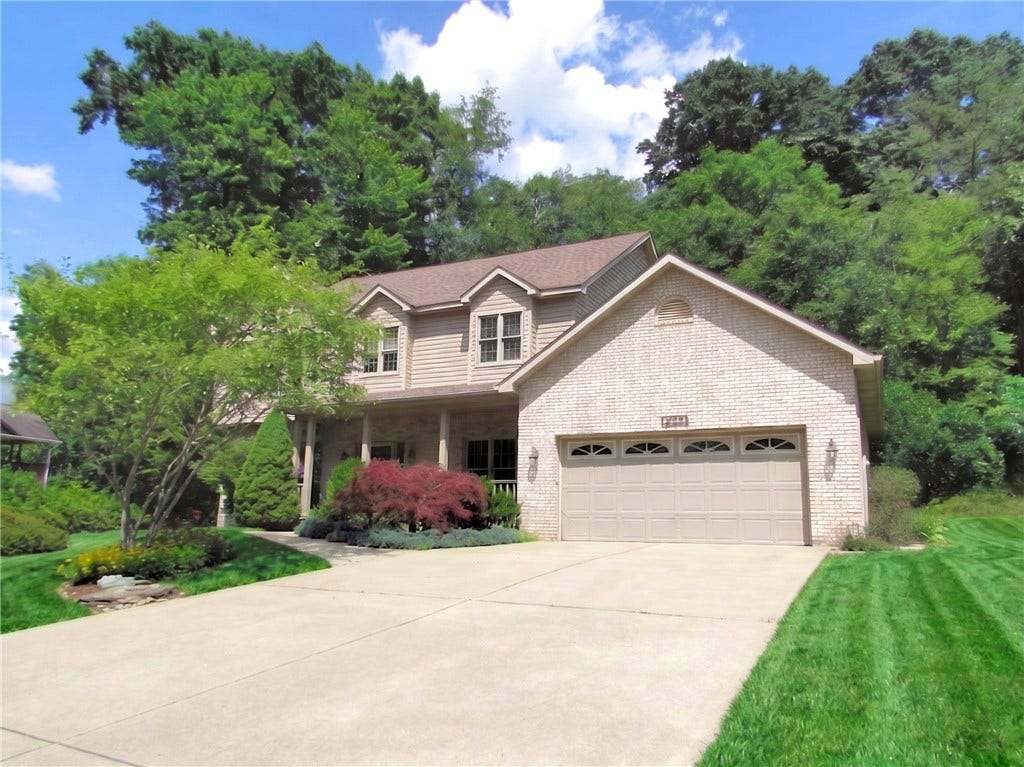 229 KATHERINE DRIVE, North Huntingdon, PA 15642