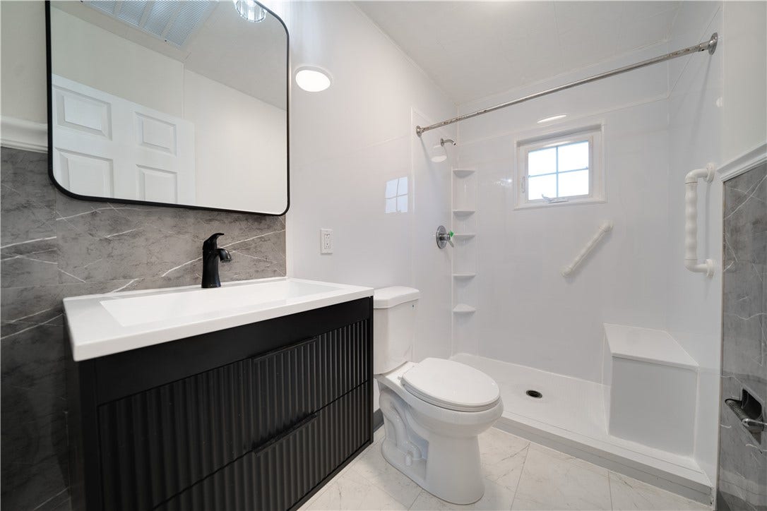 490 Glenn St, Washington, PA 15301