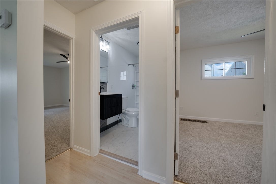 490 Glenn St, Washington, PA 15301