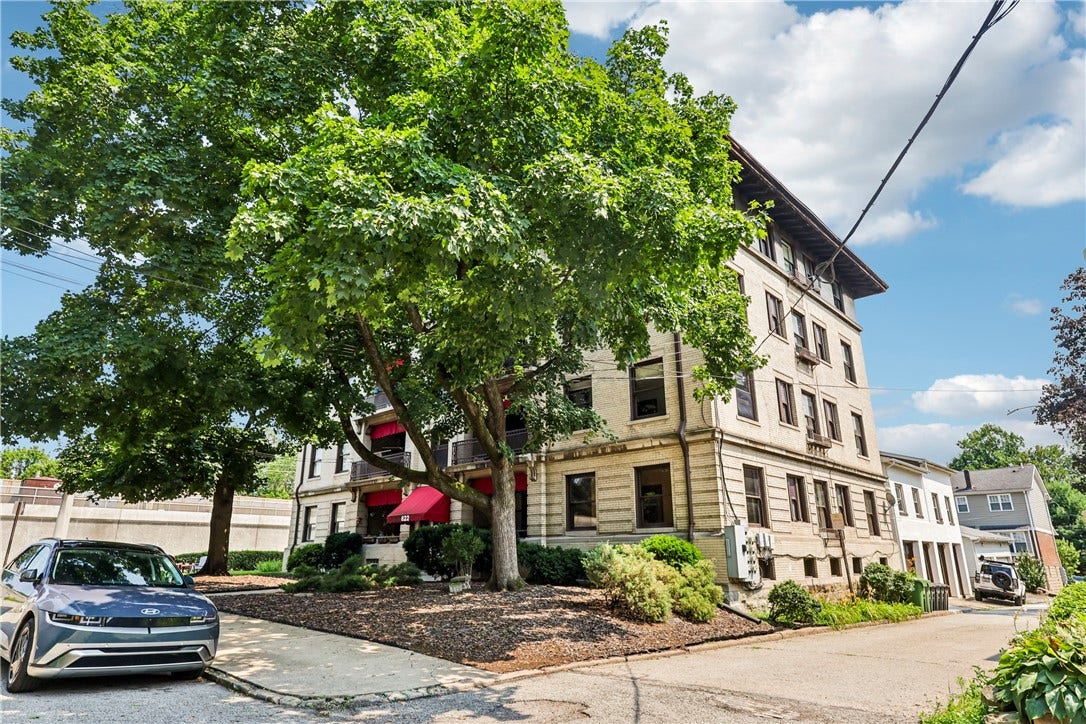 622 Whitney Avenue, #2, Pittsburgh, PA 15221 622 Whitney Avenue, #2, Pittsburgh, PA 15221