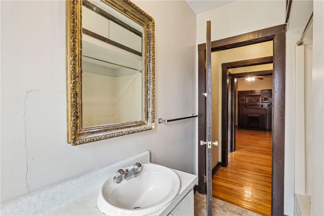 622 Whitney Avenue, #2, Pittsburgh, PA 15221 622 Whitney Avenue, #2, Pittsburgh, PA 15221