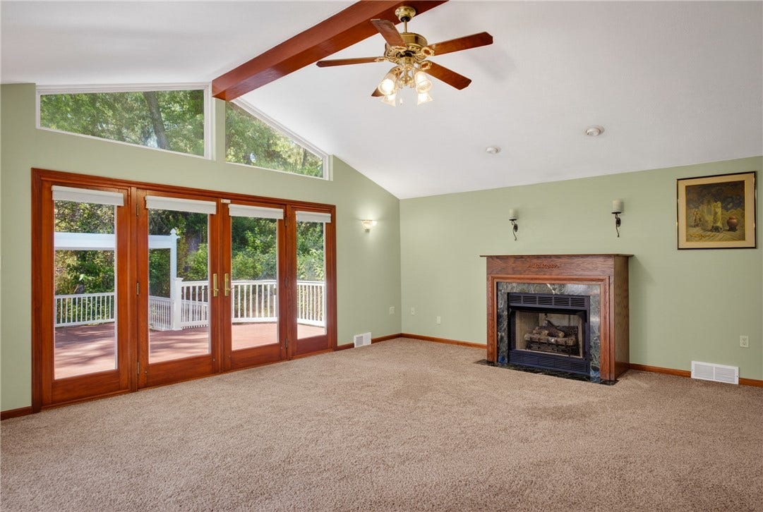 201 Santa Fe Dr, Bethel Park, PA 15102
