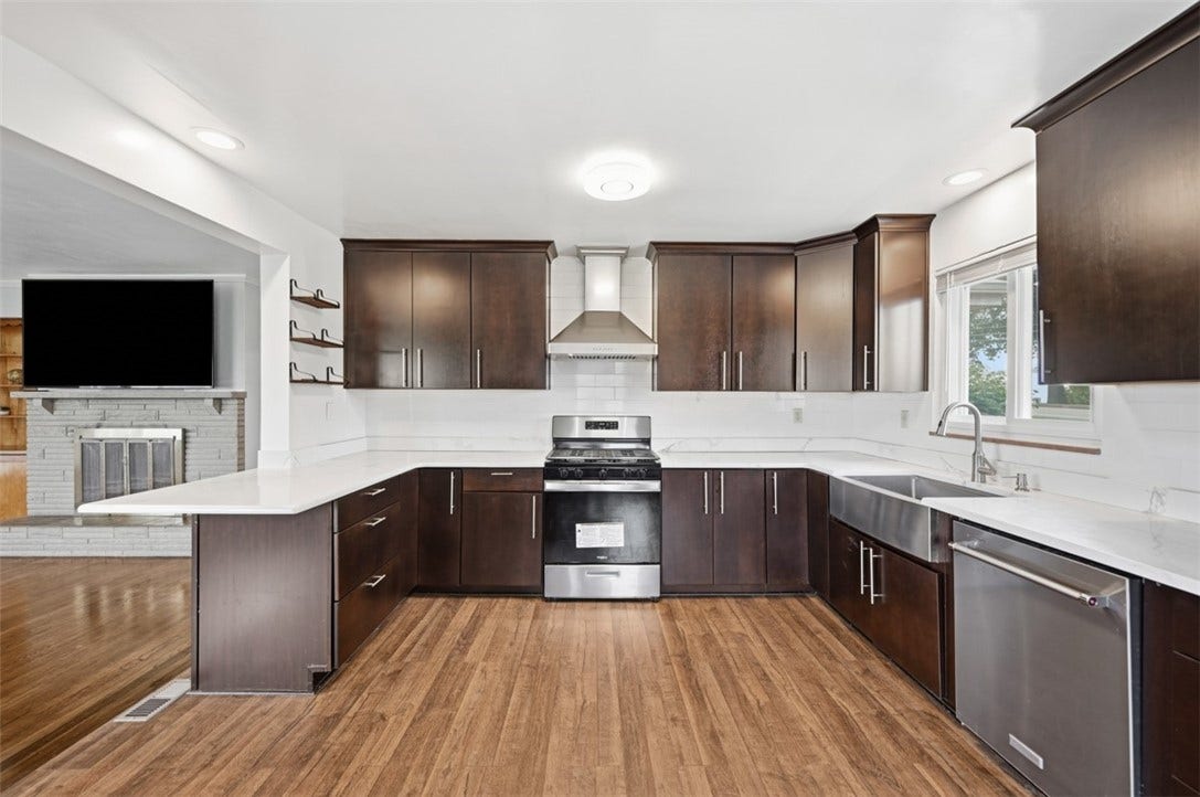 514 Fort Couch Rd, Pittsburgh, PA 15241