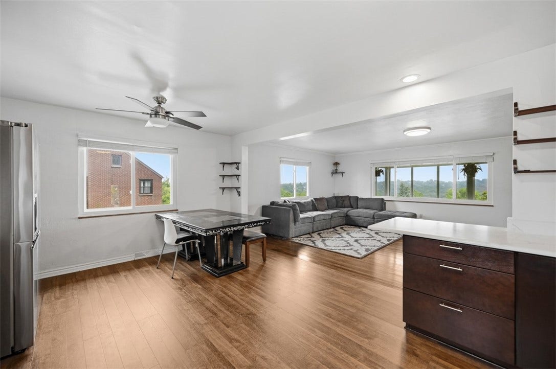 514 Fort Couch Rd, Pittsburgh, PA 15241