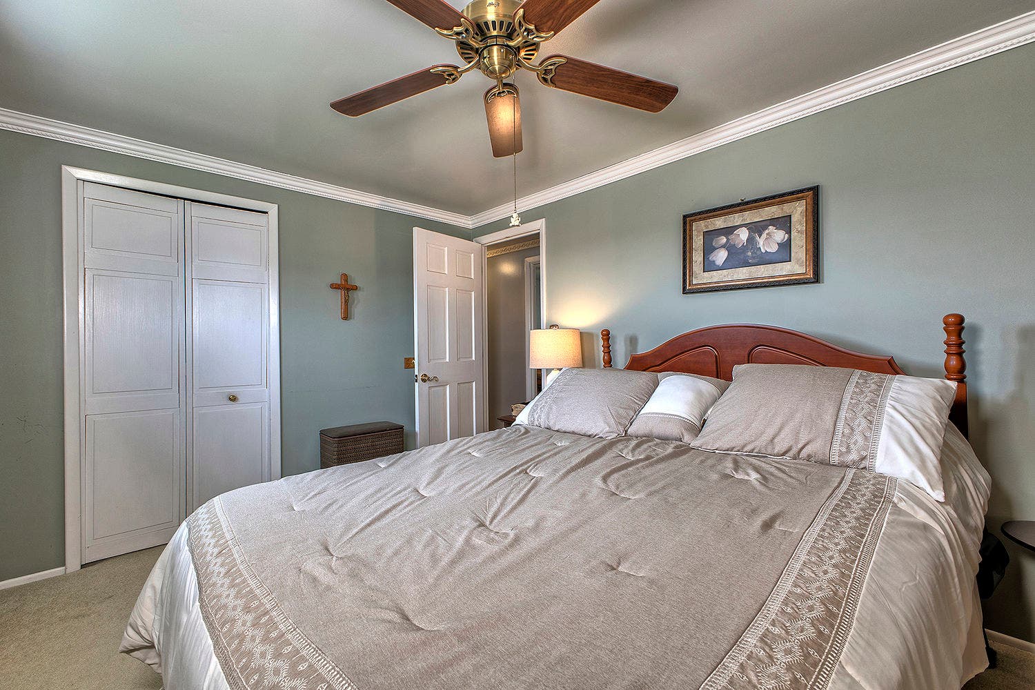 12 Shawnee Drive, Greensburg, PA 15601