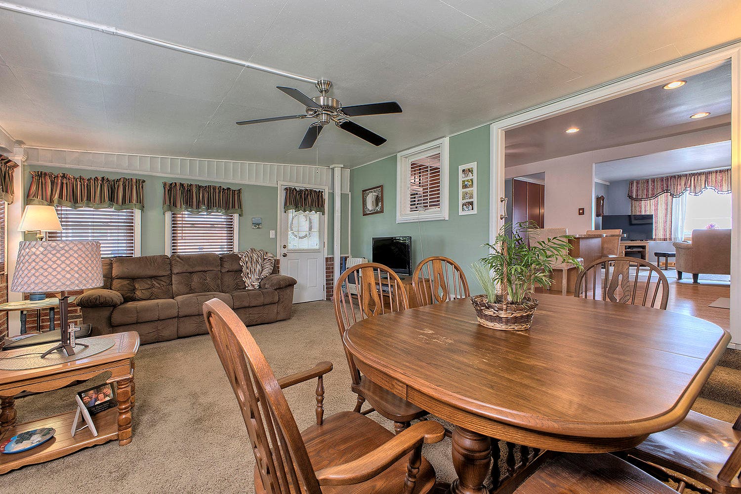 12 Shawnee Drive, Greensburg, PA 15601