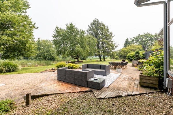 26 Lois Ln, Mercer, PA 16137