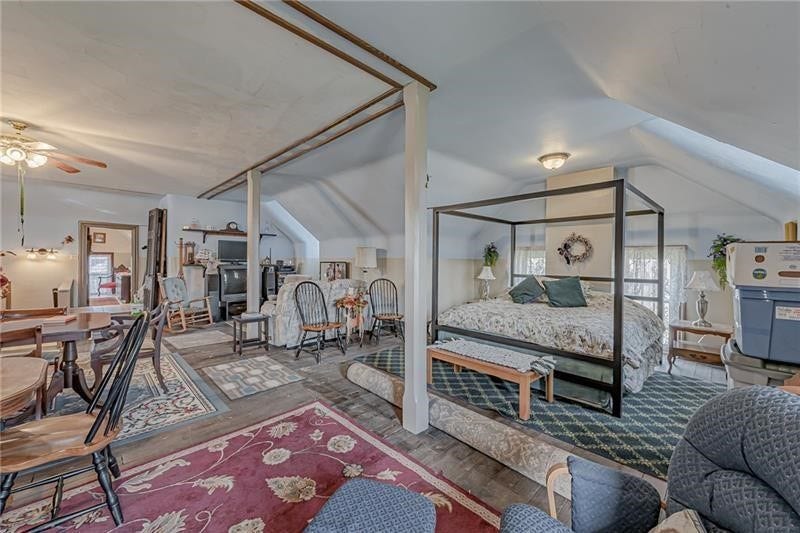 1892 Mcclellandtown Rd, Masontown, PA 15461