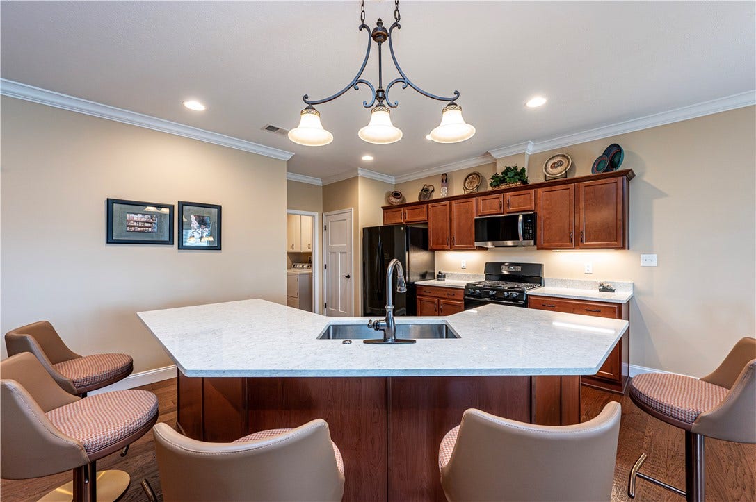 1317 Lynchfield Ln, Greensburg, PA 15601