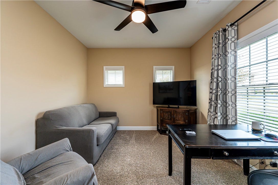 1317 Lynchfield Ln, Greensburg, PA 15601