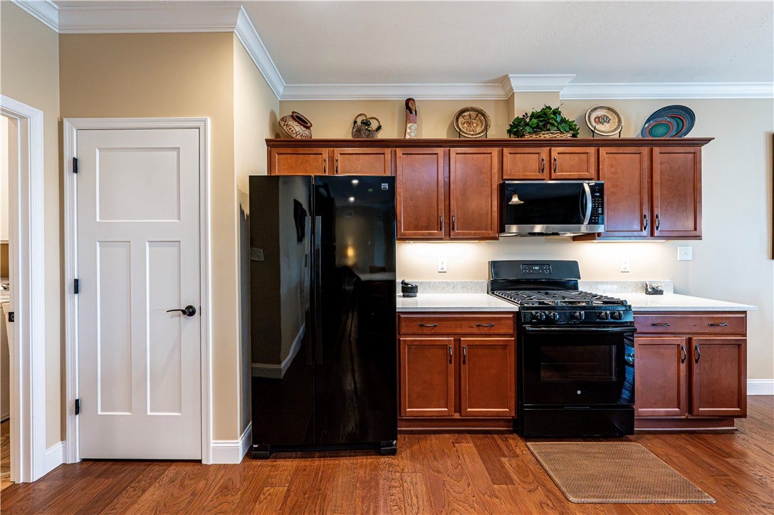 1317 Lynchfield Ln, Greensburg, PA 15601